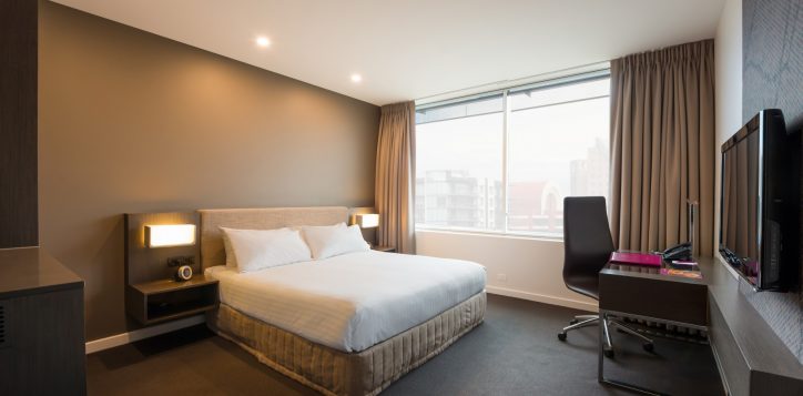 pullman-adelaide-hotel-rooms-and-suites-accessibility-image-2
