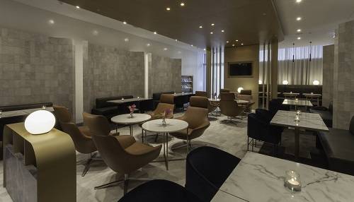 executive-lounge_resize-2