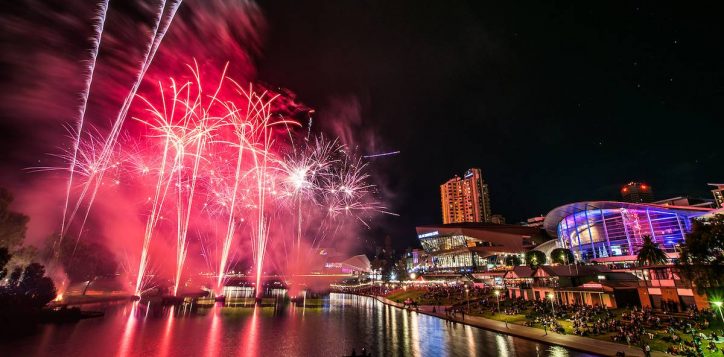 adelaide-riverbank-fireworks-2-2